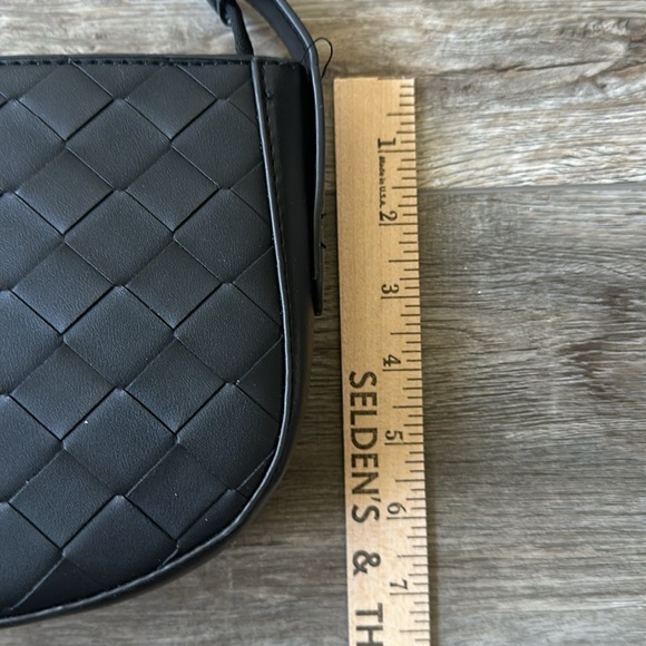 London Fog bag black woven adjustable shoulder stye #LFF22801 - Picture 5 of 9